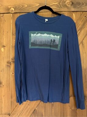 Zyia Blue Long-Sleeve Graphic Women’s Shirt